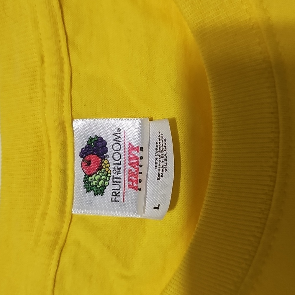New Fruit of the Loom Bright Yellow Crewneck Tee Shirt Large Minions Halloween - Picture 2 of 2